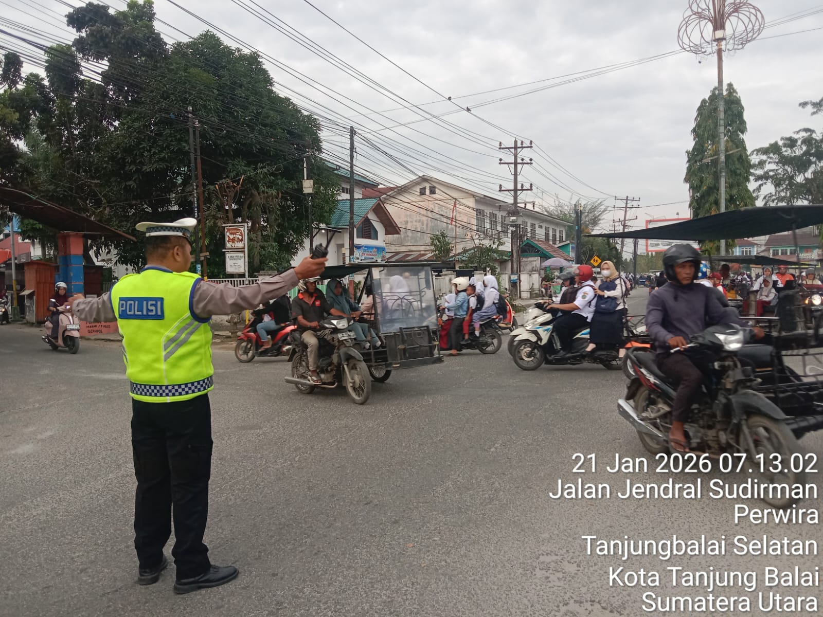 Polres Tanjungbalai Gelar Strong Point, Antisipasi Macet di Titik Rawan Macet Pada Pagi Hari
