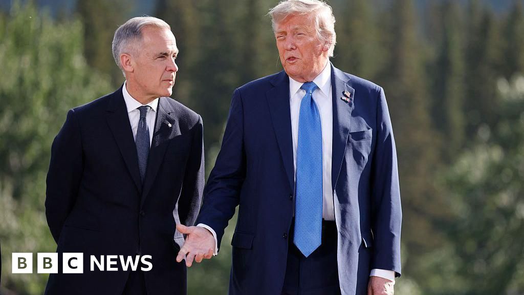 Tarif 100% Ancam Kanada, Carney Pilih Tenang