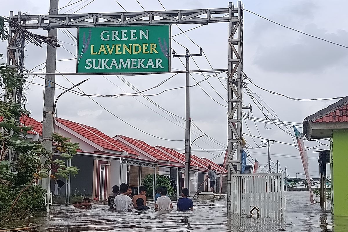 Banjir Parah Bekasi, Warga Minta Uluran Tangan ‘Bapak Aing’