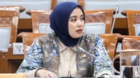 DPR Desak Menag Selesaikan Masalah Gaji Guru Madrasah