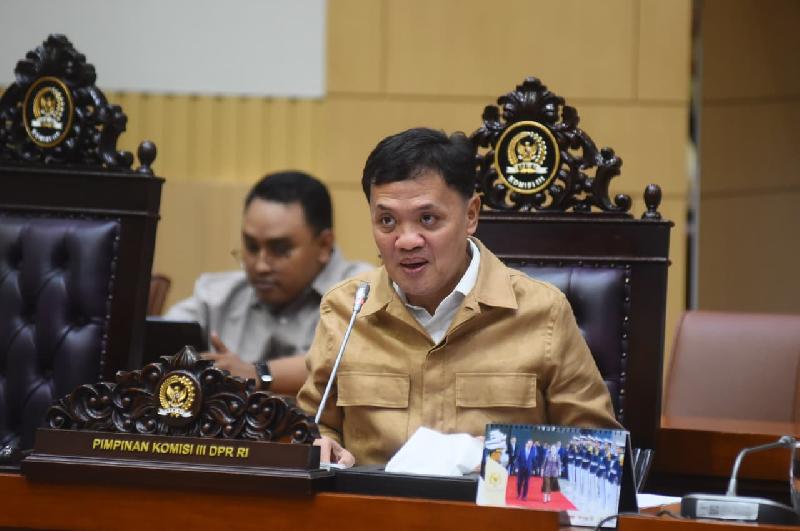 Komisi III DPR Tegaskan Polri Tetap di Bawah Presiden, Reformasi Kultural Jadi Fokus