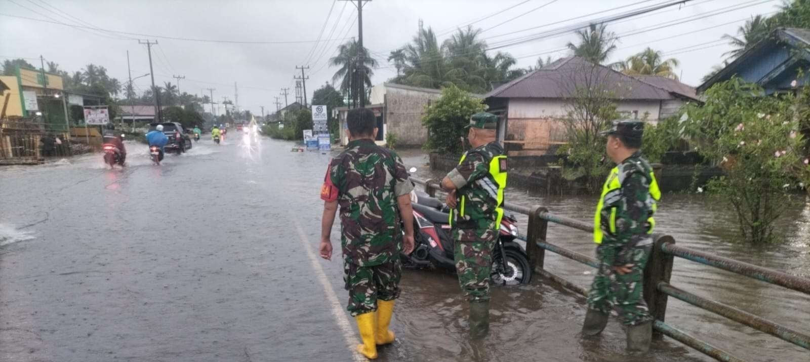Ratusan Rumah di Kota Bengkulu Terendam Banjir, BPBD Dirikan Tenda Pengungsian