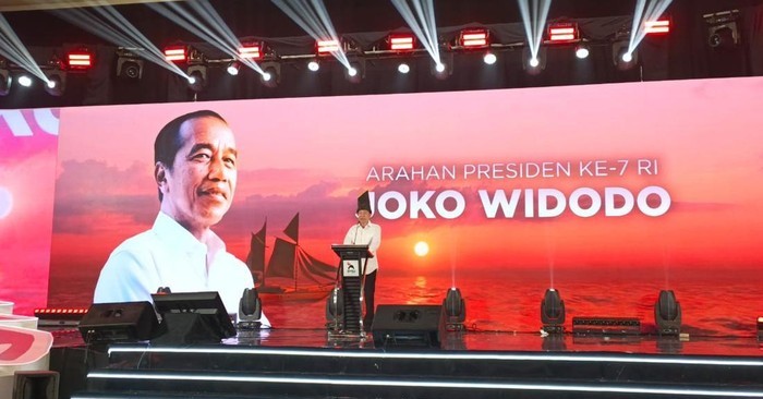 Jokowi Dorong PSI Bangun Jaringan dari Dunia Maya ke Desa