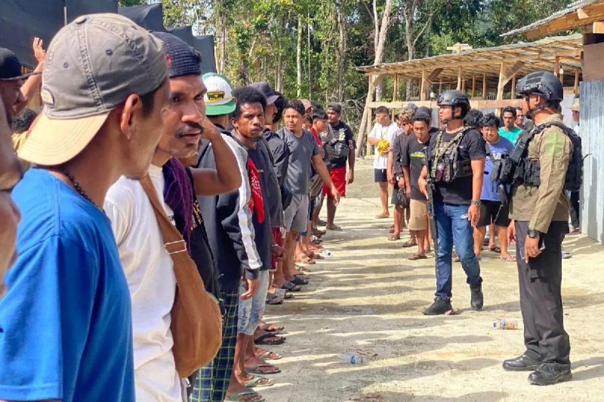 Kapolres: 26 WN China Dievakuasi dari Lokasi Tambang Nabire