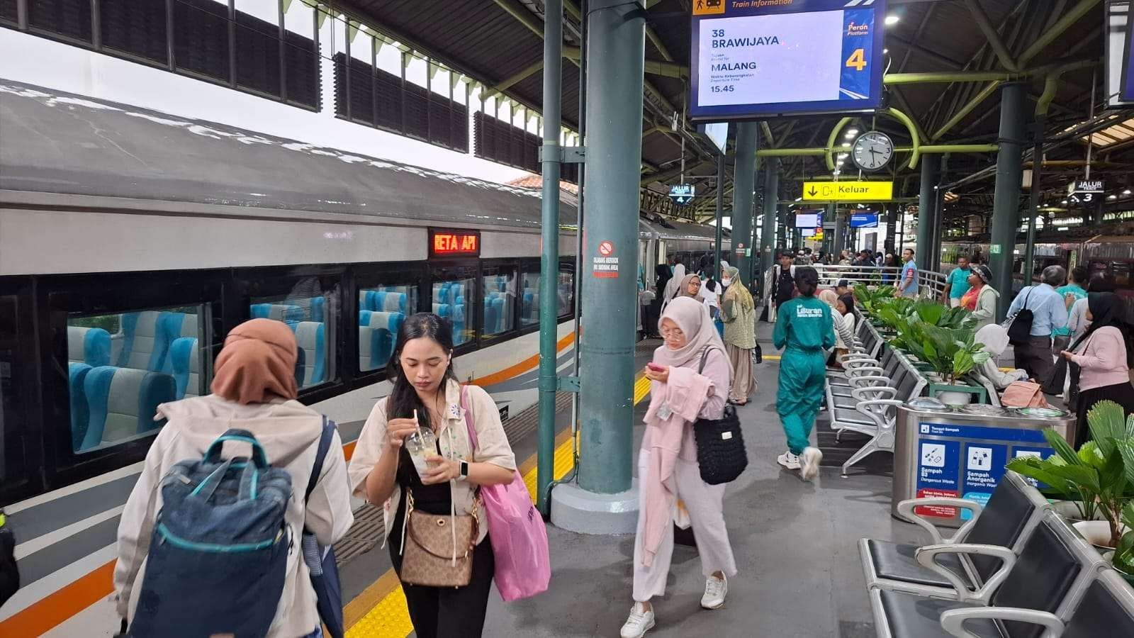 Tiket Kereta H-3 Lebaran Sudah Dibuka, Kursi Masih Banyak