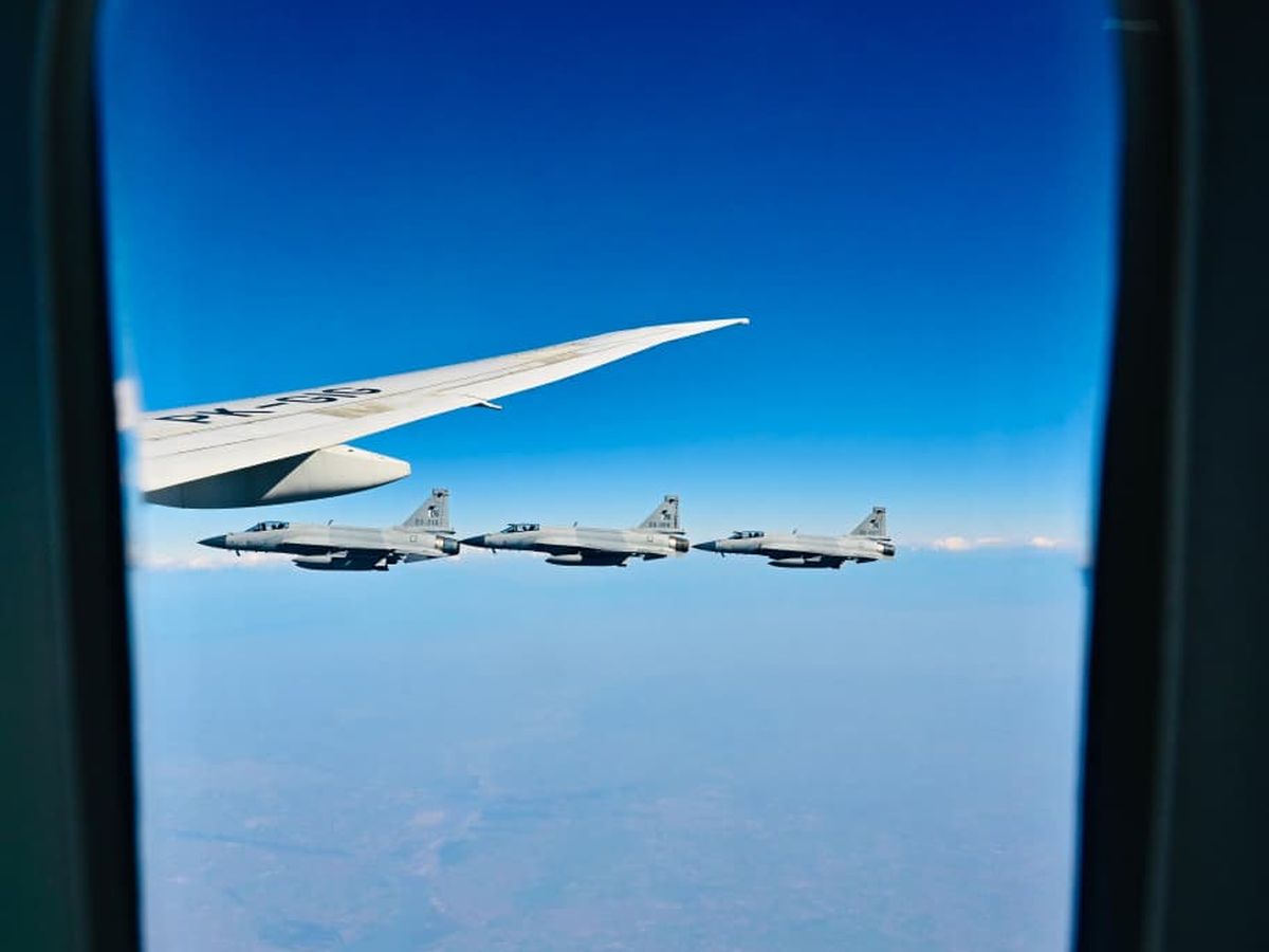 Jet Tempur F-16 Kawal Kedatangan Prabowo di Yordania