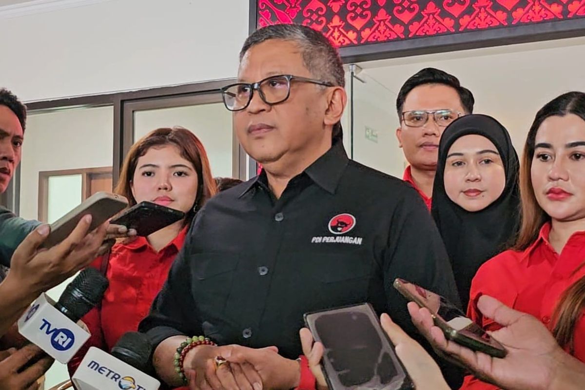Tanggapi Pidato Prabowo, Hasto Tegaskan PDI-P Tak Pernah Senang Saat Bencana