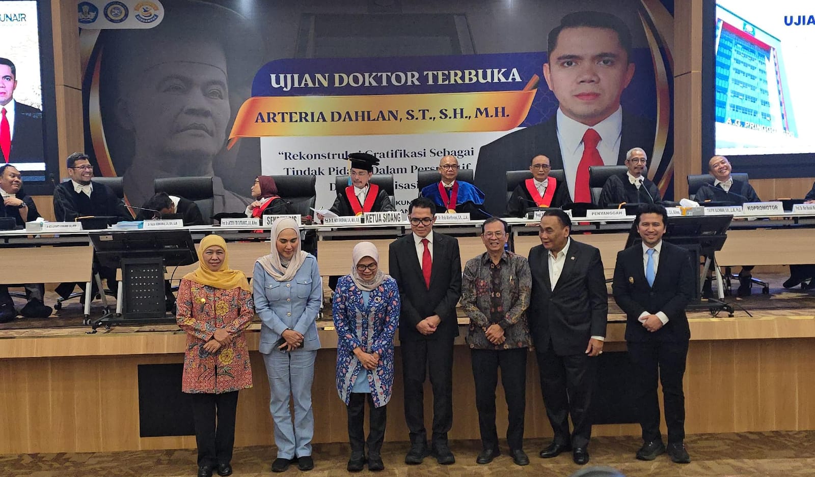 Hadiri Sidang Terbuka, Sari Yuliati Ucapkan Selamat atas Capaian Doktor Arteria Dahlan  