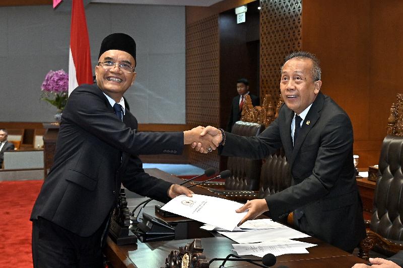 DPR RI Tetapkan 8 Anggota Baru BAZNAS 2025–2030