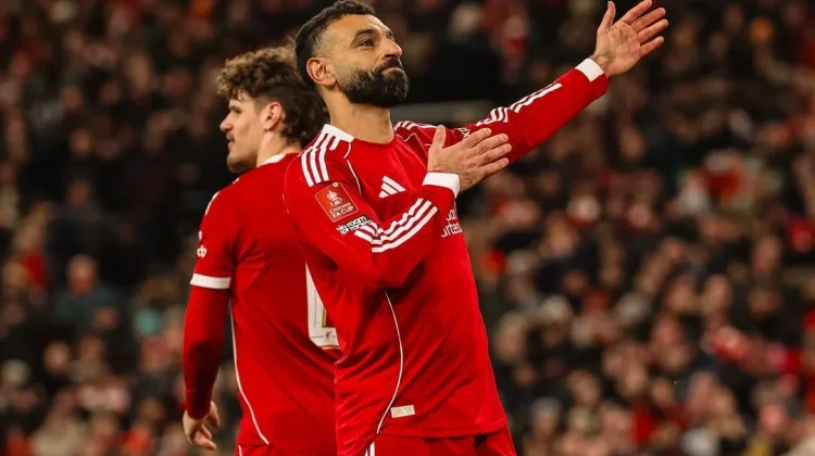 Liga Inggris Izinkan Pemain Muslim Buka Puasa di Tengah Laga