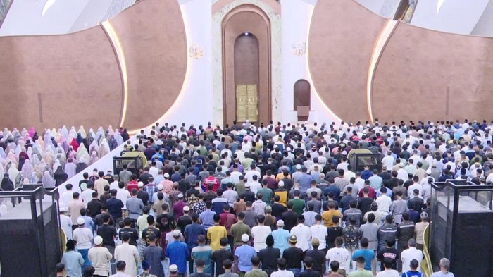 Tarawih Perdana di Masjid IKN Disiarkan Langsung
