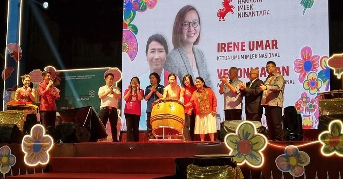 Festival Imlek Nasional Dibuka Irene Umar & Veronica Tan