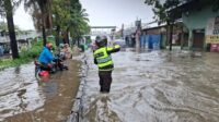 Banjir Jakarta Surut, Warga Diminta Tetap Waspada