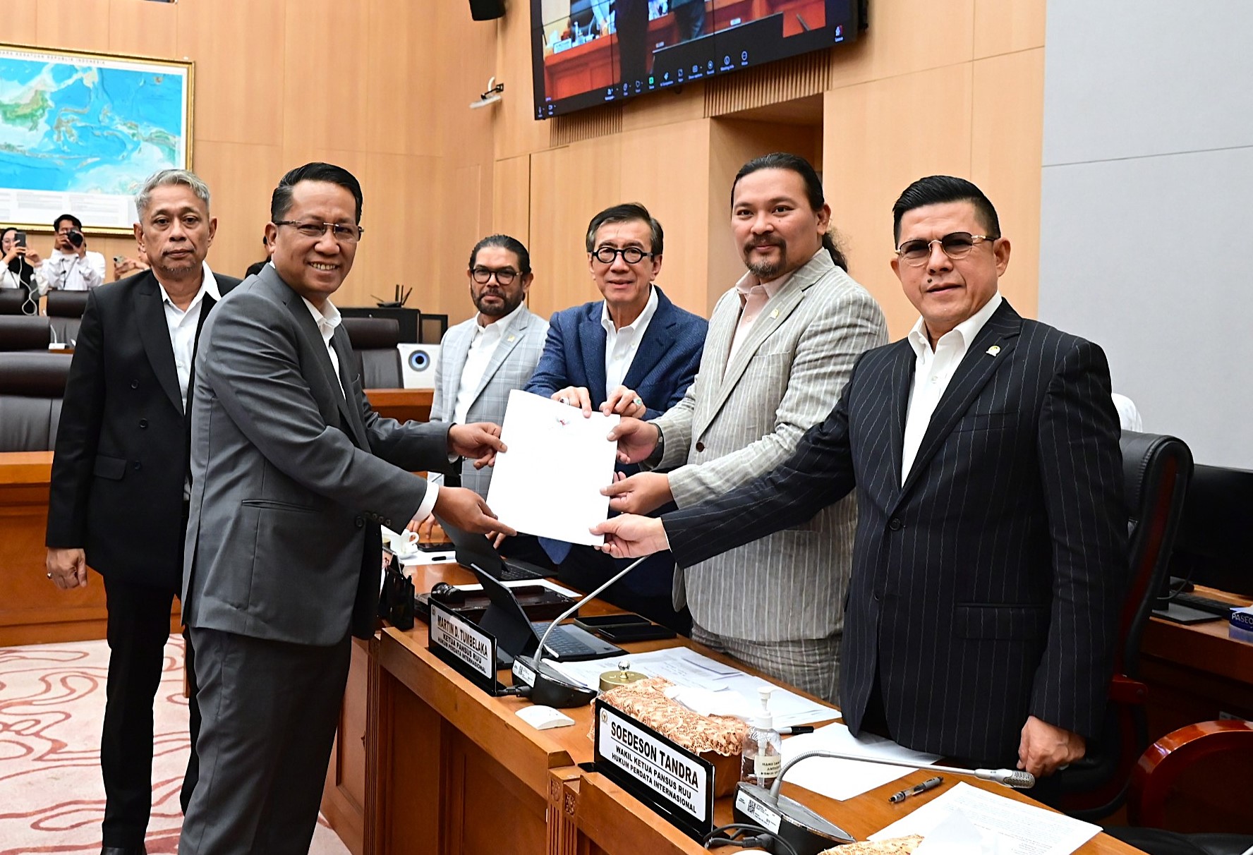 RUU HPI Disepakati, DPR dan Pemerintah Tegaskan Kepastian Hukum