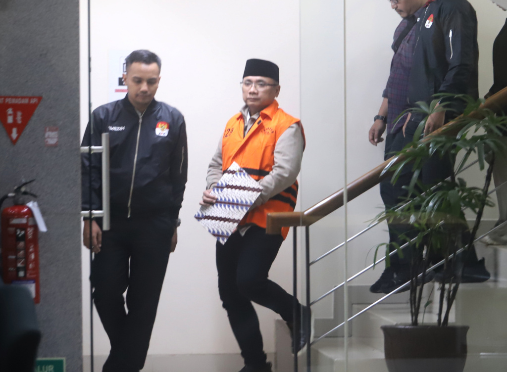 KPK Tahan Eks Menag Yaqut dalam Kasus Kuota Haji