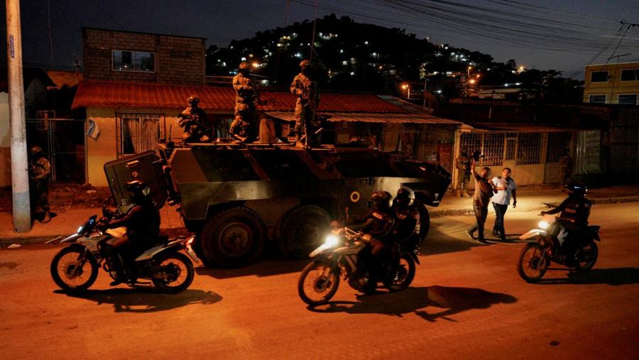 AS Perluas Operasi Militer ke Ekuador