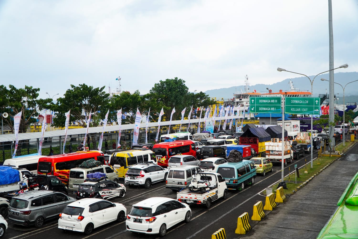 Kemenhub Tambah Armada, Antrean Gilimanuk Terurai