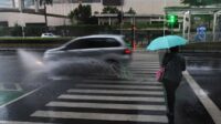 BMKG: Jakarta Berawan, Siang Hujan Ringan