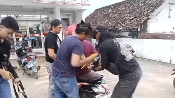 Culik-Cabuli Siswi SD, Kepala SPPG di Lampung Timur Ditangkap Polisi