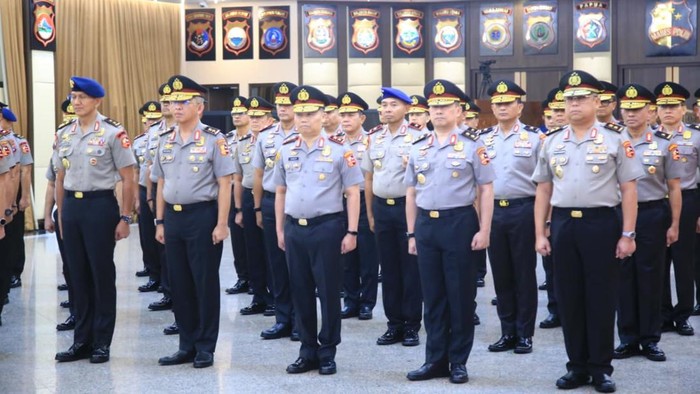 47 Pati Polri Resmi Naik Pangkat