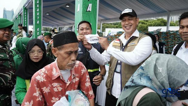 Bazar Monas Meriahkan Lebaran, Rakyat Pulang Bawa Sembako hingga Motor