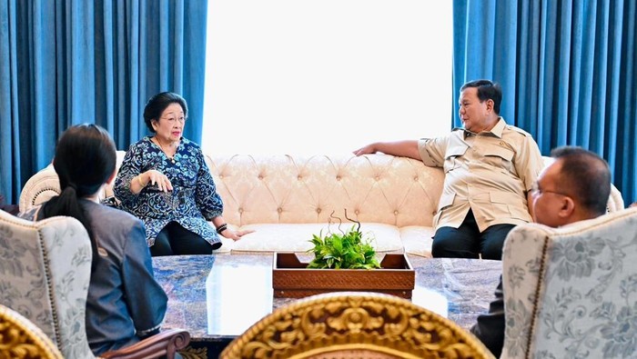 Megawati Sambangi Presiden Prabowo di Istana