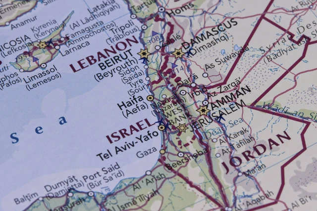 Lebanon Berkabung, Ratusan Jadi Korban Serangan Israel