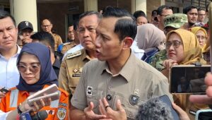 163 Ambulans Dikerahkan Evakuasi Korban Kereta Bekasi