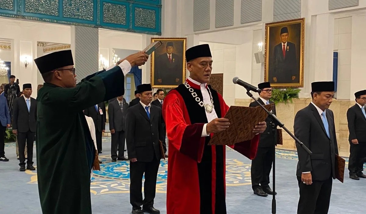 Liliek Prisbawono Resmi Dilantik Jadi Hakim MK