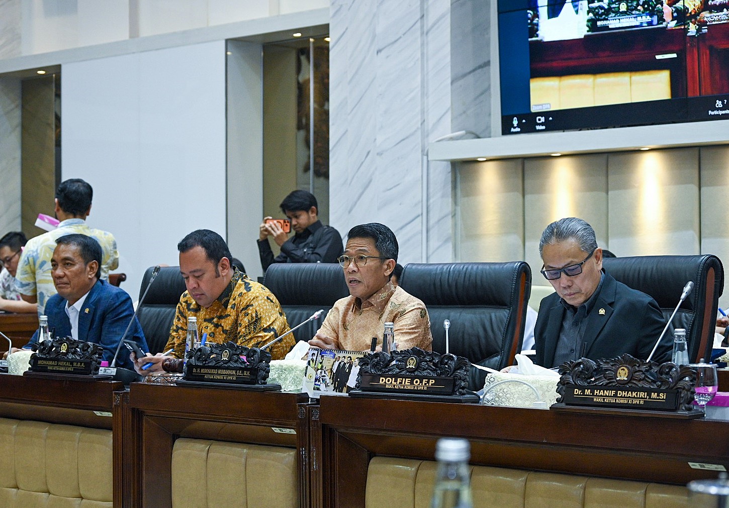 DPR Pastikan BBM Tak Naik Hingga Akhir Tahun