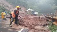 Jalan Vital Bandung–Sumedang Pulih Bertahap Usai Longsor