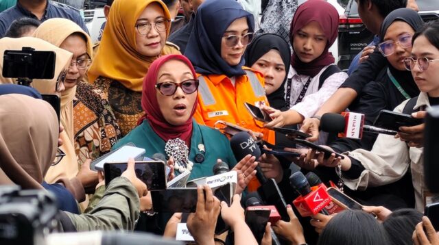 Menteri PPPA Arifah Minta Maaf Soal Pernyataan Gerbong KRL
