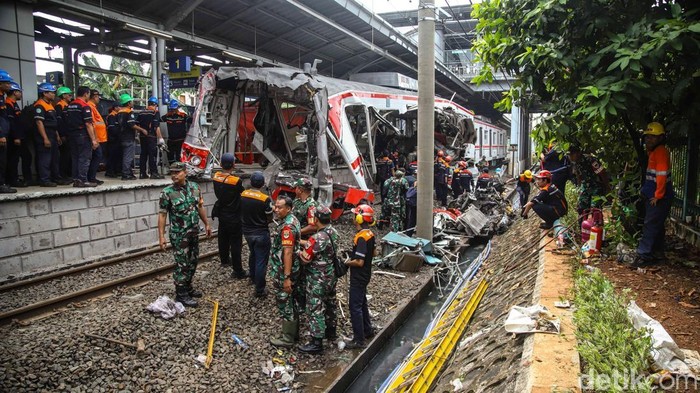 Komisi V DPR: Perlintasan dan Sinyal Jadi PR Besar Usai Kecelakaan KA Bekasi