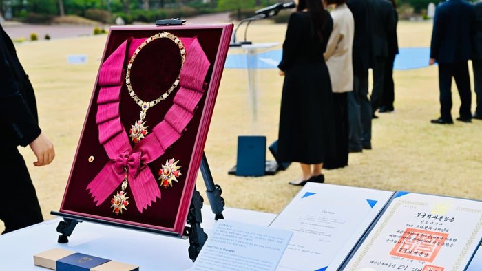 Prabowo Terima Penghargaan Bergengsi Korsel