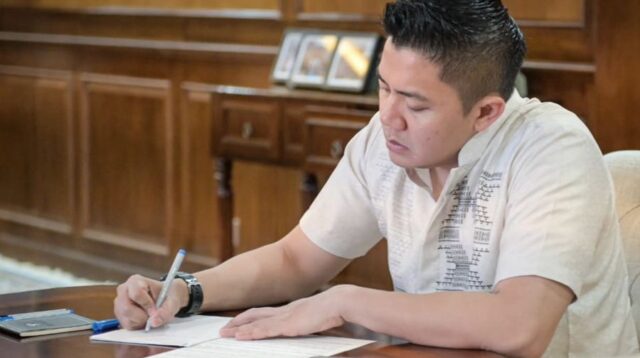 Seskab Teddy: Indonesia Aman, Tak Ada Chaos