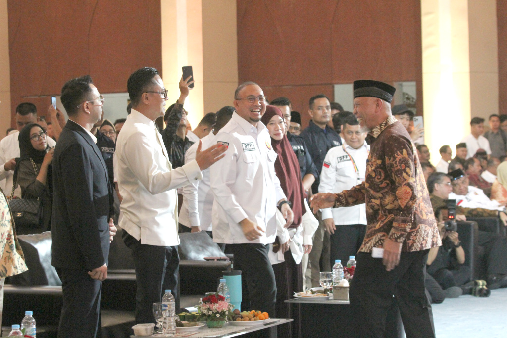 Andre Rosiade Resmi Kukuhkan Pengurus IKM Nasional