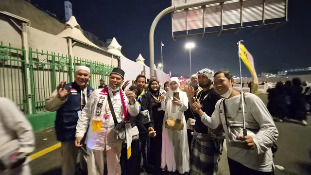 Anggota Timwas Haji DPR Temui Jemaah di Mina: Pelayanan Seperti Bintang 5