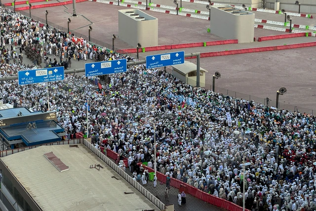 132 Ribu Jemaah Haji RI Tinggalkan Mina Menuju Makkah