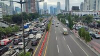 Senin Pagi, Tol Jakarta Padat dan Contraflow