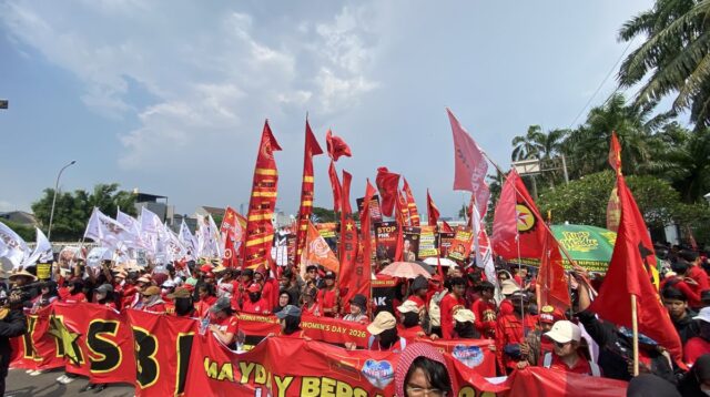 May Day 2026, Ribuan Buruh Padati DPR RI Tuntut RUU Ketenagakerjaan