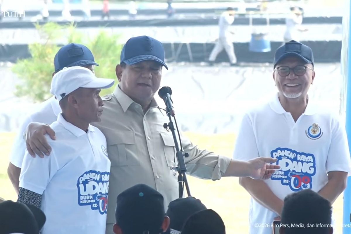 Prabowo Rangkul Warga, Guyon Soal Nama Desa
