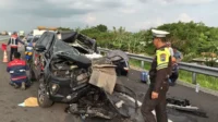 Hilman DPR Selamat, Dua Staf Tewas di Tol Paspro