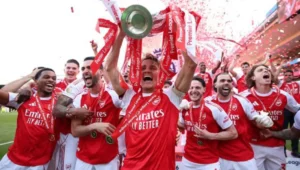 Arsenal Juara, West Ham Tersingkir