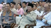WioQO1vg5G Prabowo Akan Anugerahkan Tanda Kehormatan untuk Kapolri dan Panglima TNI