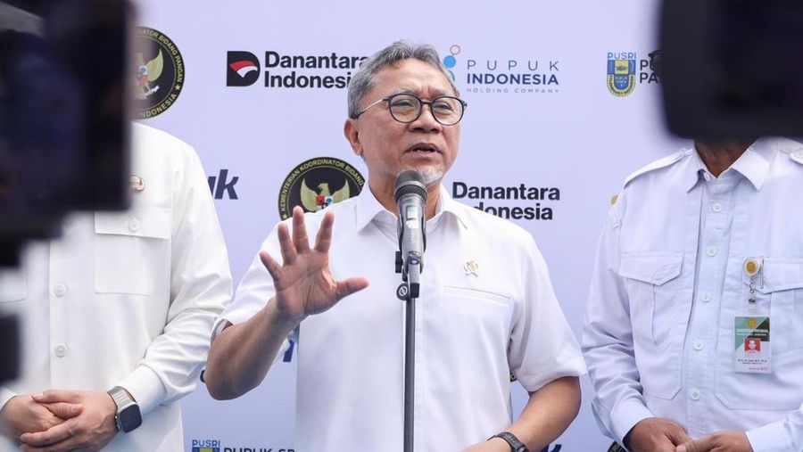 Zulhas Pastikan Pupuk Lampung Aman Jelang Tanam