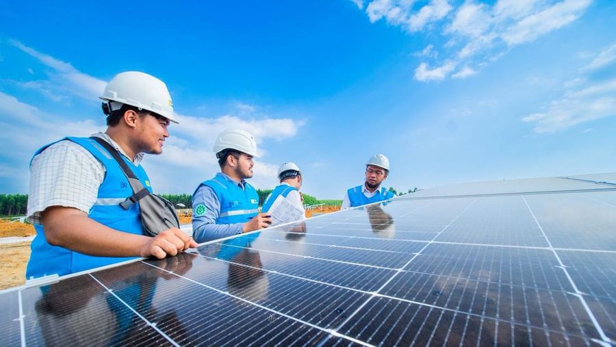 PLN Resmi Luncurkan PLTS Mentari Nusantara 1,2 GW