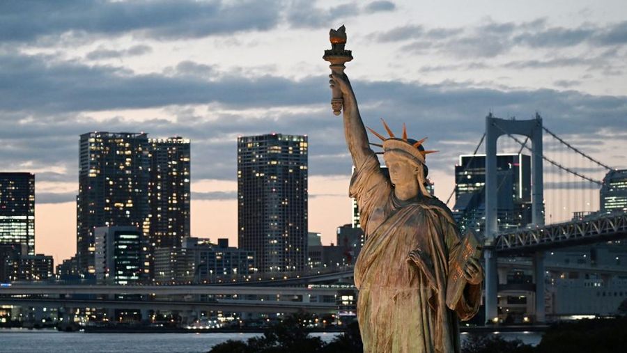 New York Tantang Trump Soal Operasi ICE