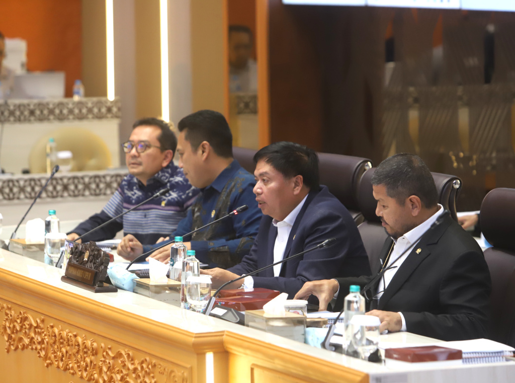 DPR 'Warning' Maruarar Sirait: Wacana 2 Juta Rumah Bisa Berakhir Omon-omon