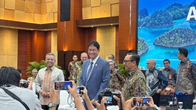 Purbaya Siapkan Insentif 100 Ribu Mobil Listrik