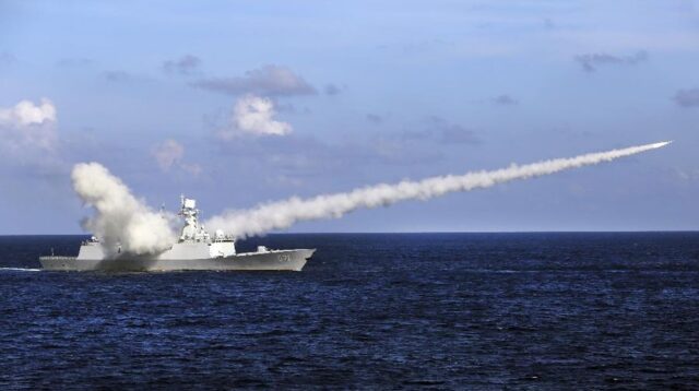 China Usir Kapal Perang Belanda di Laut China Selatan